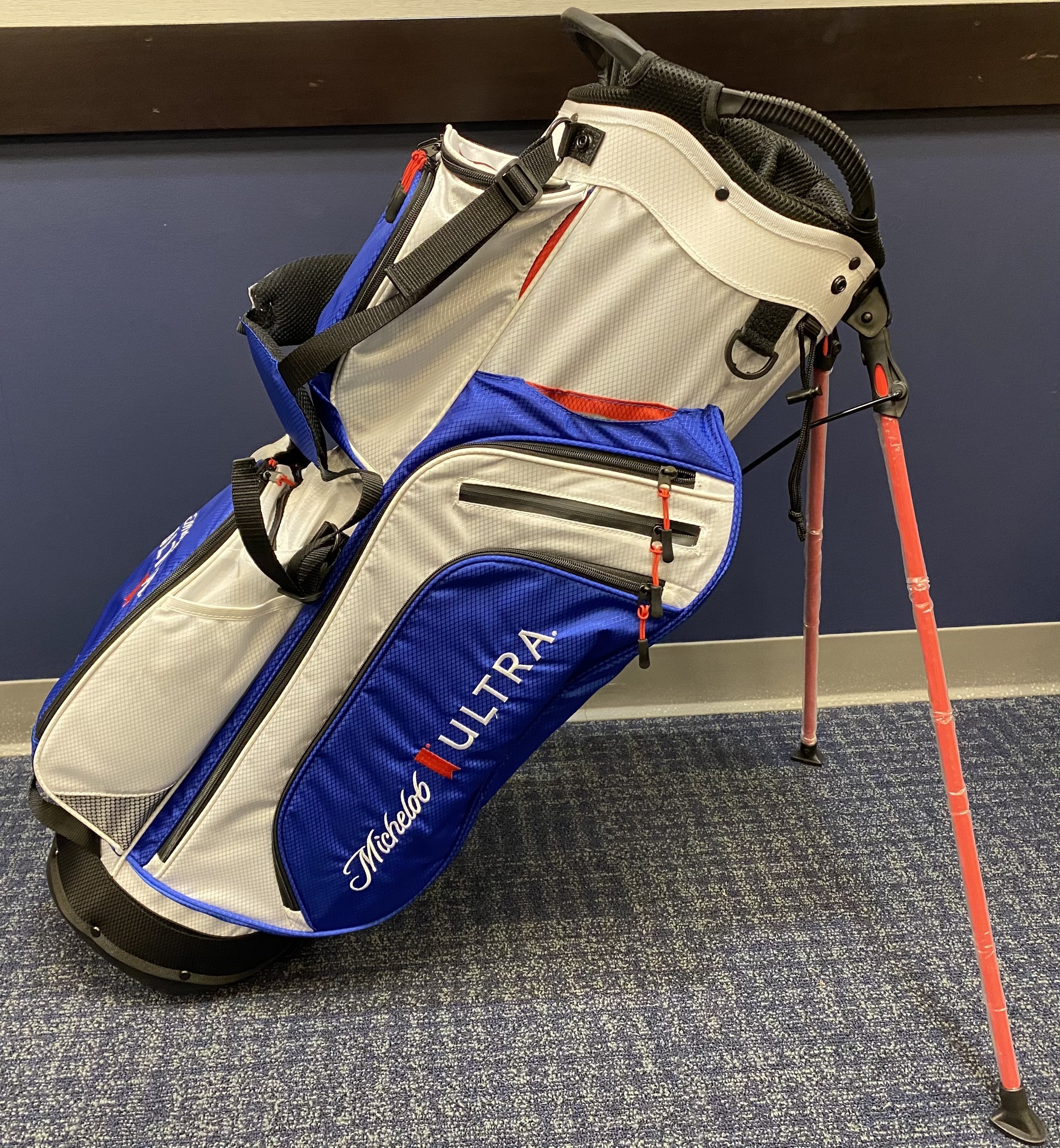 Brand New Michelob Ultra Golf Bag www.np.gov.lk